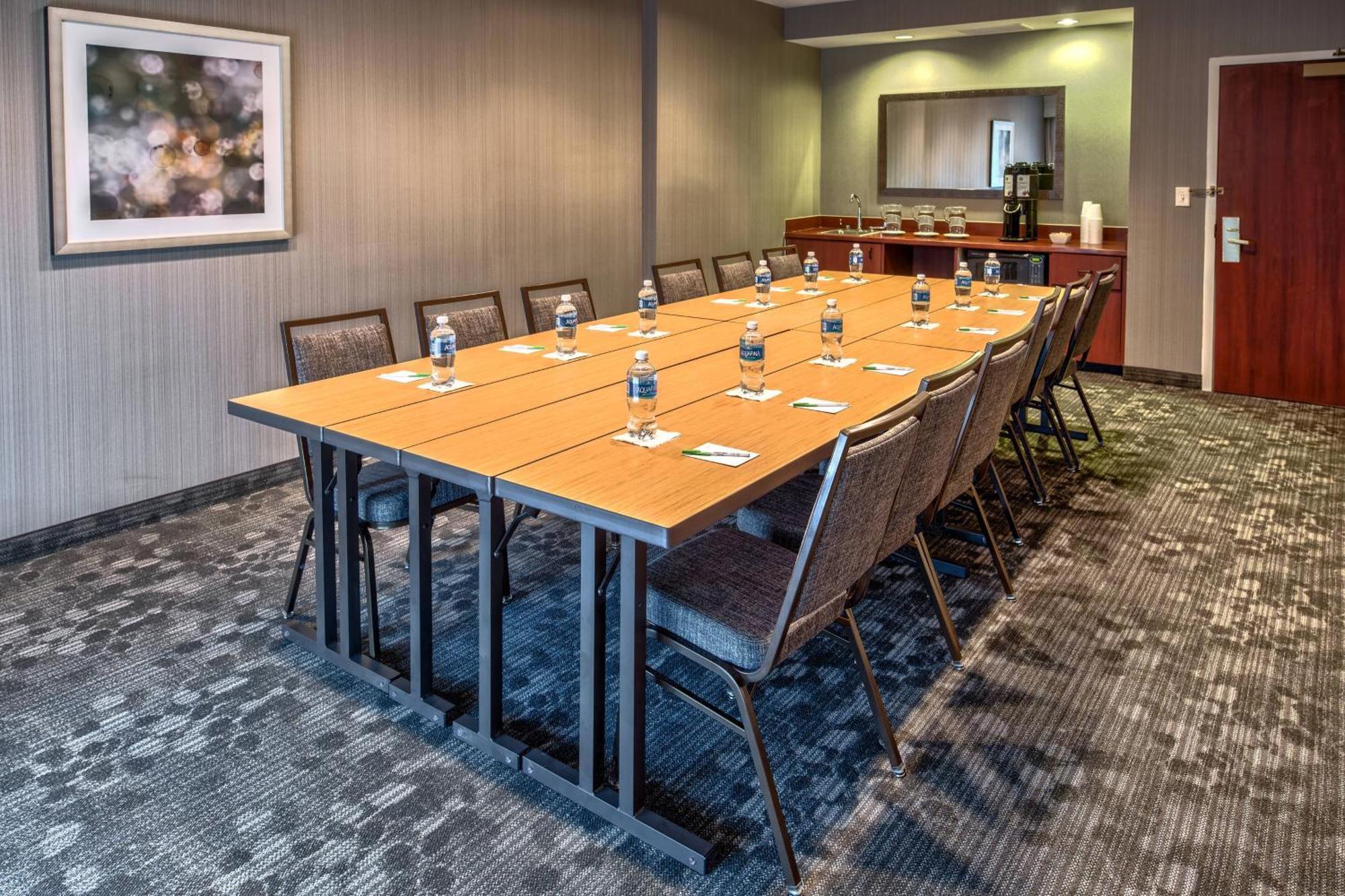 Hotel Courtyard By Marriott Springfield Exteriér fotografie