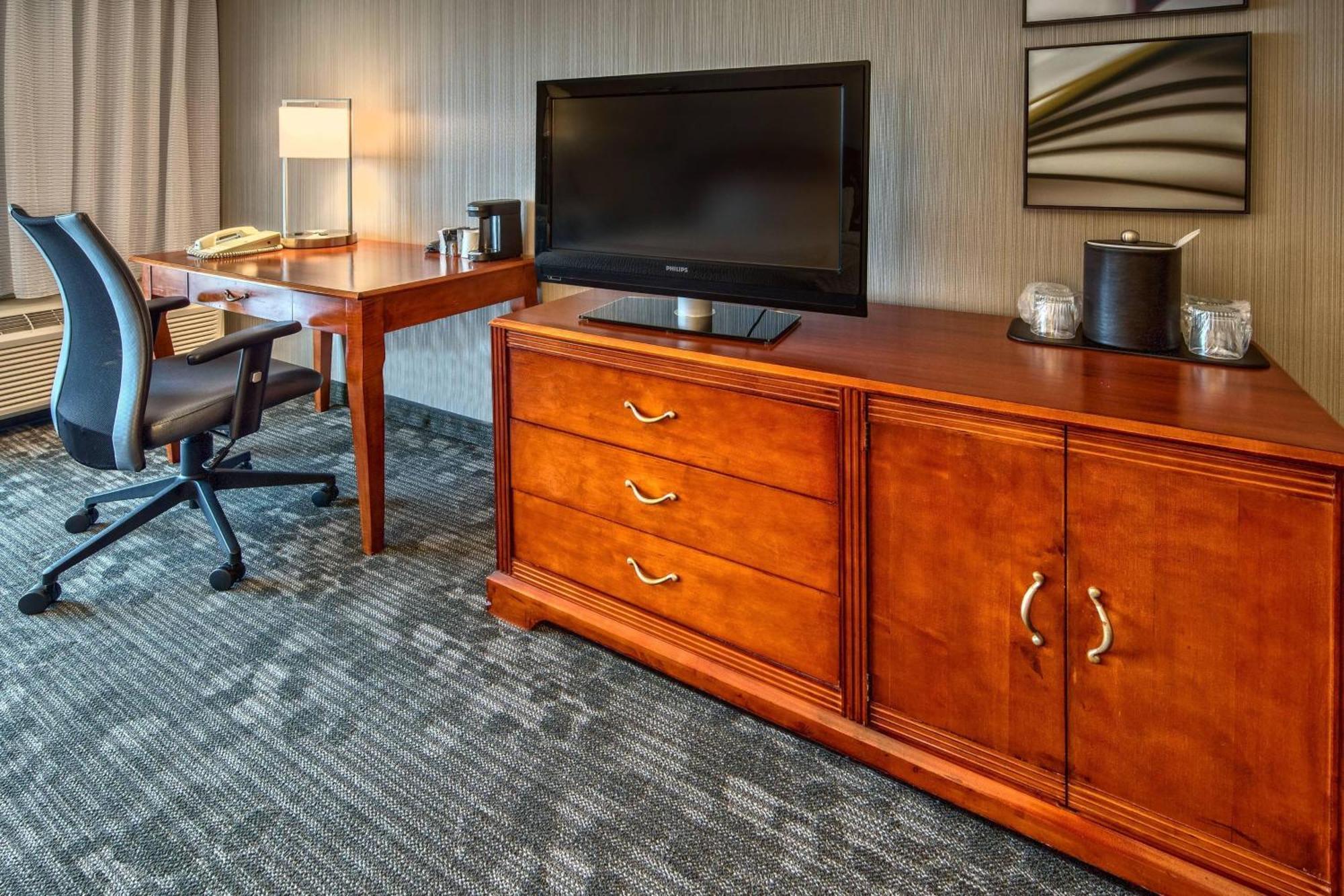 Hotel Courtyard By Marriott Springfield Exteriér fotografie